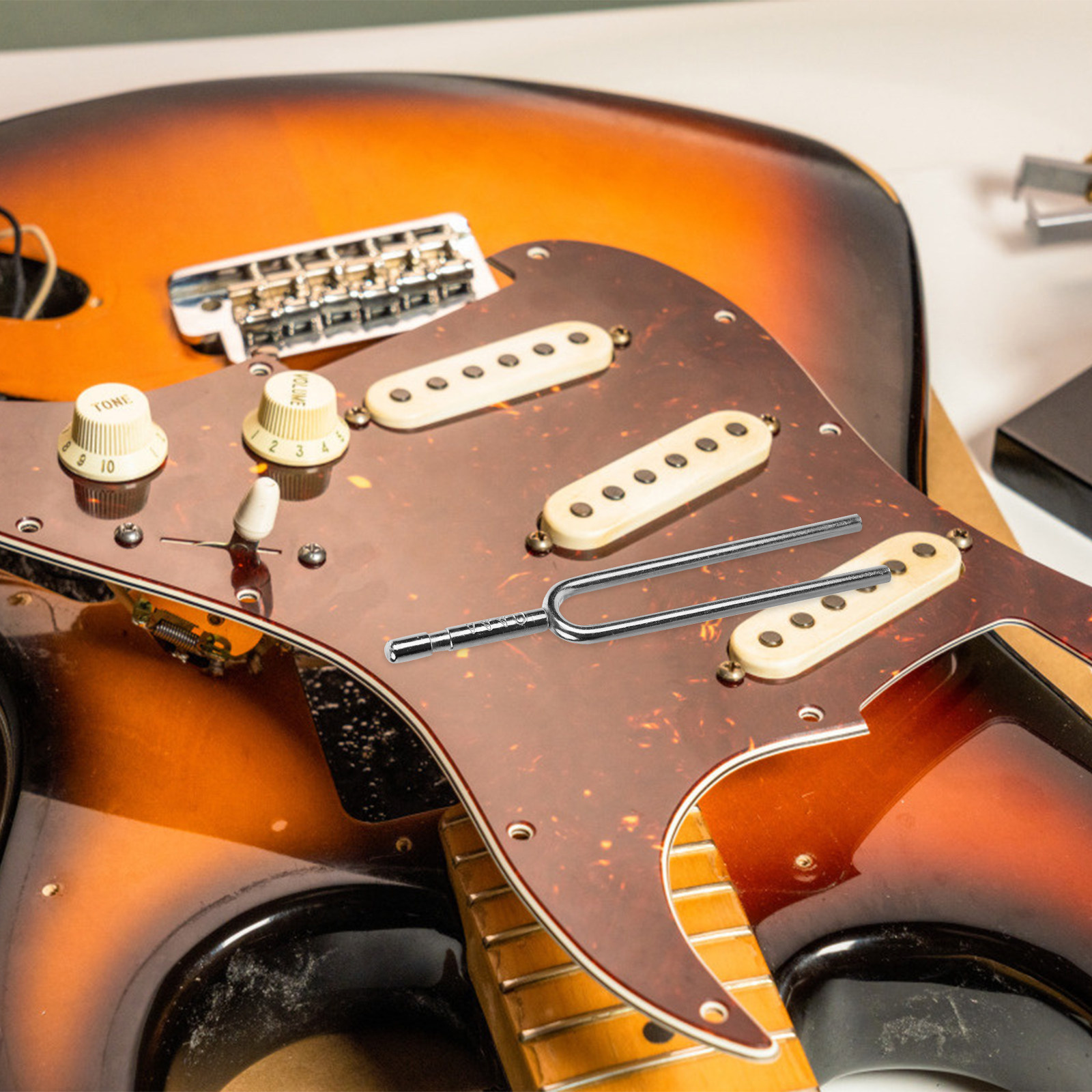 Musical Instrument Tuning Guitar Tuner. Standard Guitar Tuning - Standaard A440 Stemvork Professioneel Metalen Muziekinstrument