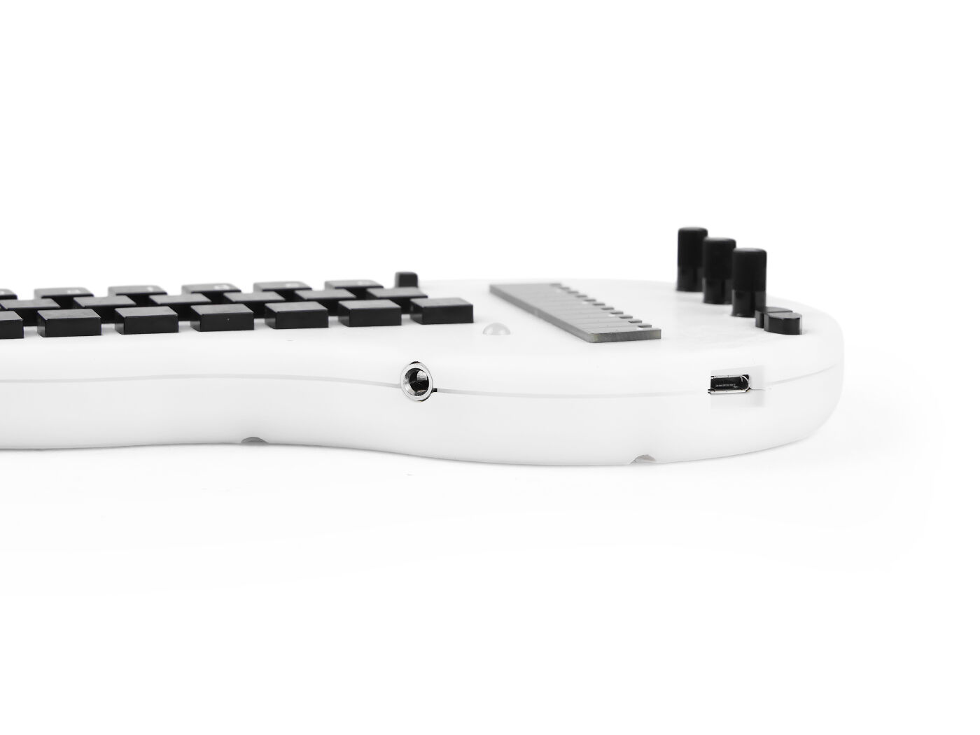 Minichord Synthesizer Mini Akk - Musical Instrument Vector recensie en prijs